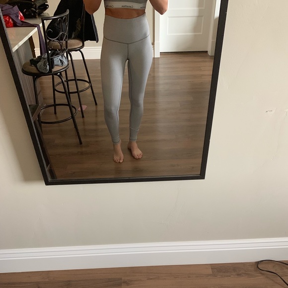 Lululemon Wunder Unders - Picture 3 of 6